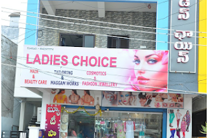 LADIES CHOICE BOUTIQUE & BEAUTY CARE(ladies tailors & maggam work) image
