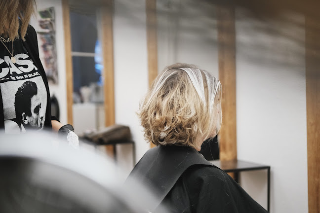 90 - Grad Hair Studio - Bern