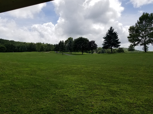 Golf Course «Hickory Hill Golf Course», reviews and photos, 156 NY-17A, Warwick, NY 10990, USA