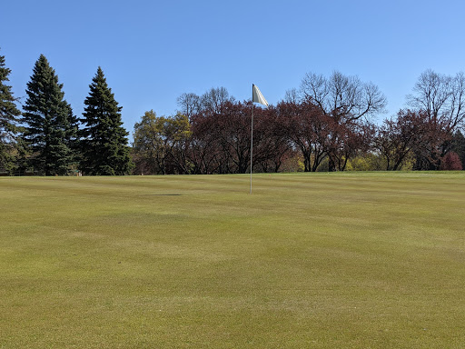 Golf Course «Highland 9-Hole Golf Course», reviews and photos, 1797 Edgcumbe Rd, St Paul, MN 55116, USA