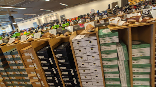 Shoe Store «DSW Designer Shoe Warehouse», reviews and photos, 11500 Burleigh St., Wauwatosa, WI 53222, USA