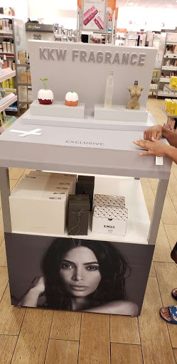 Hair Salon «Ulta Beauty», reviews and photos, 21065 Biscayne Blvd, Aventura, FL 33180, USA