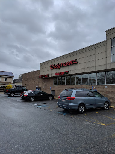 Walgreens, 220 S Broadway, Lawrence, MA 01843, USA, 