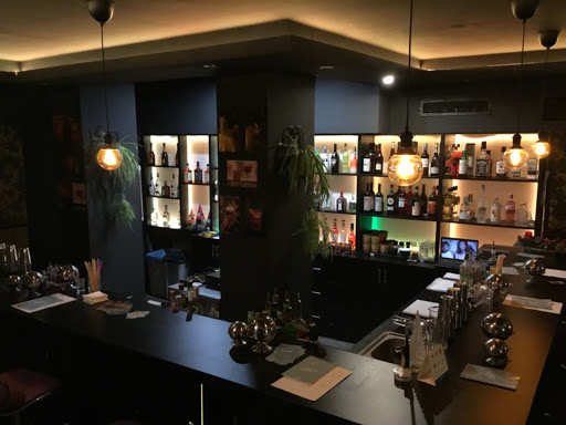 Minze Cocktail Bar