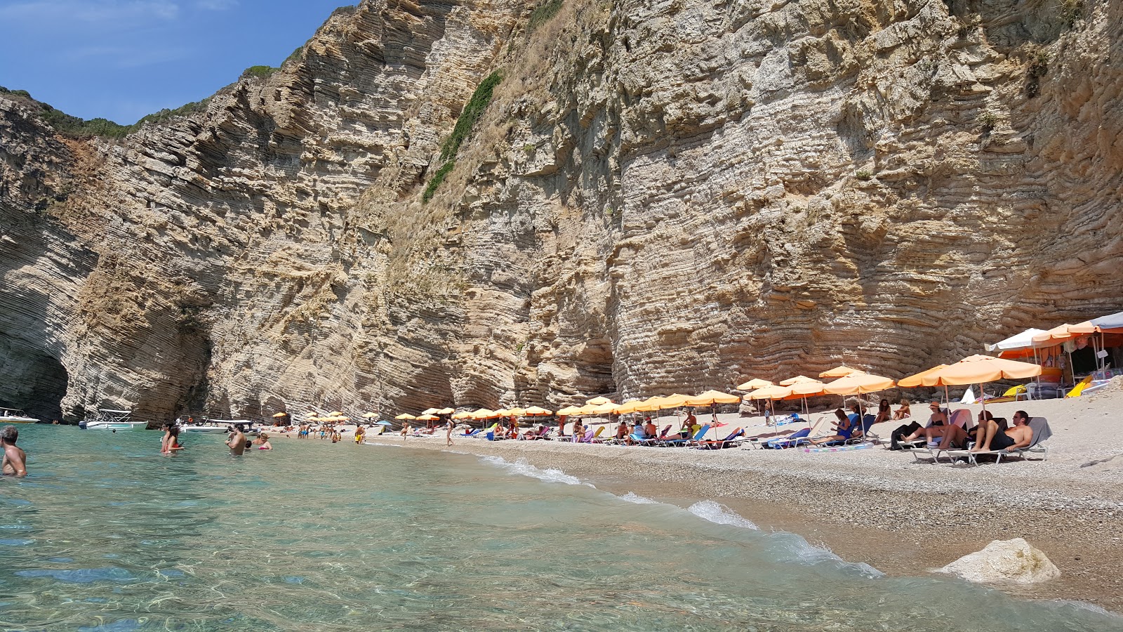 Chomi beach (Paralia Chomi) 🏖️, Corfu island (Greece)- see all features