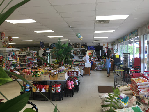 Asian Grocery Store «Oriental Food Store», reviews and photos, 808 W River Dr, Davenport, IA 52802, USA