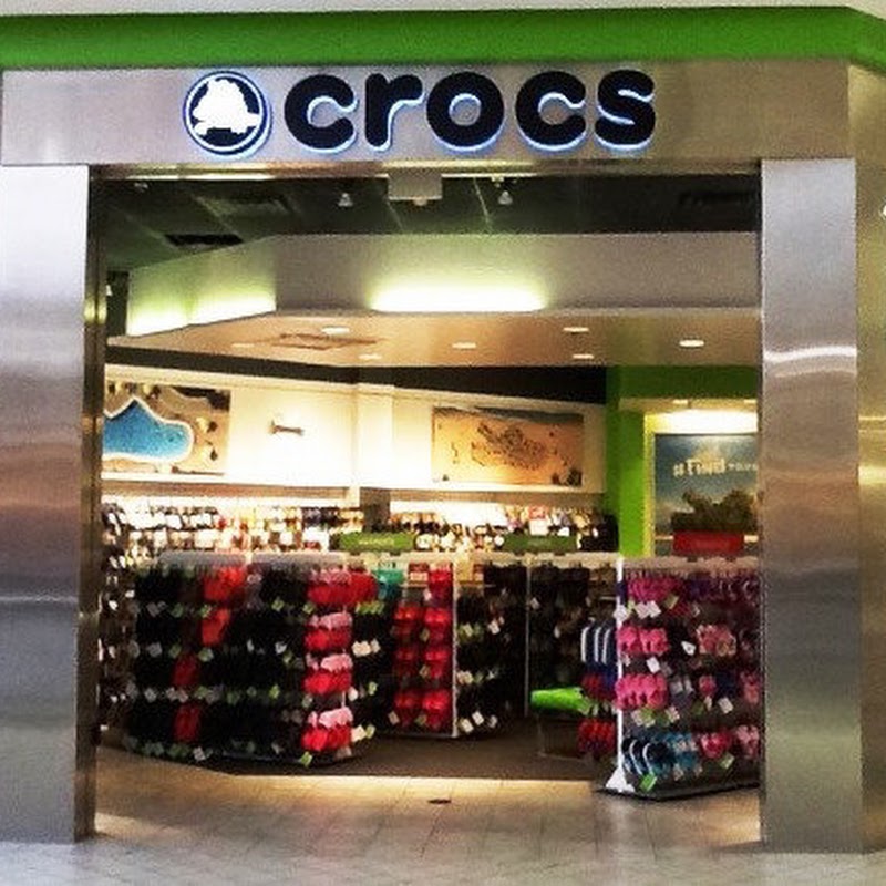 Crocs at Ingram Park