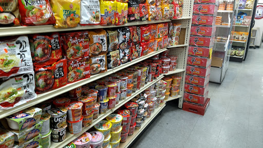 Korean Grocery Store «Lotte Oriental Foods & Gifts», reviews and photos, 4944 N High St, Columbus, OH 43214, USA