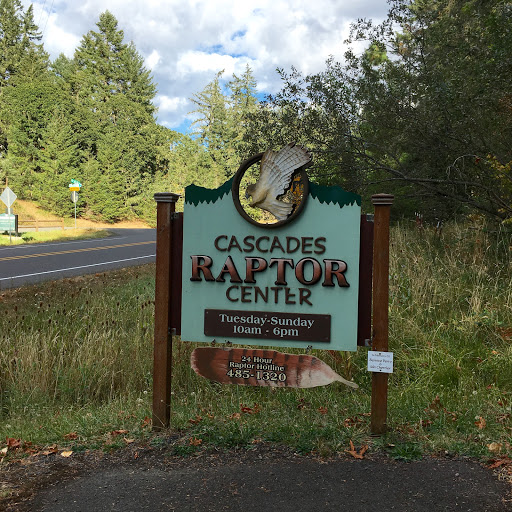 Cascades Raptor Center, 32275 Fox Hollow Rd, Eugene, OR 97405