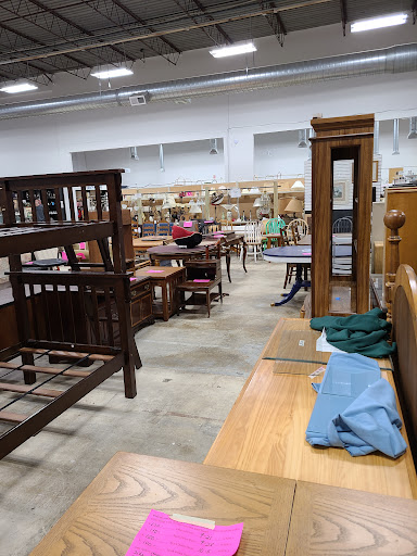 Thrift Store «Clothes Less Traveled», reviews and photos