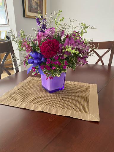 Florist «Sweet William & Thyme», reviews and photos, 19 E Railroad Ave, Jamesburg, NJ 08831, USA