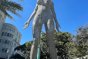 Statue image