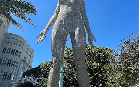 Statue image