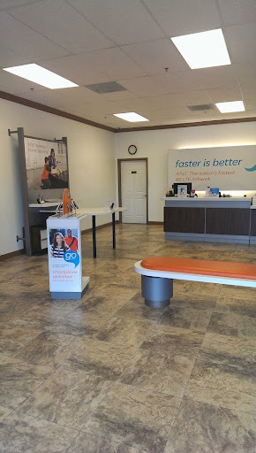 Cell Phone Store «AT&T Authorized Retailer», reviews and photos, 4550 Donald Ross Rd #103, Palm Beach Gardens, FL 33418, USA