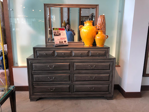 Furniture Store «Rooms To Go & Rooms To Go Kids Furniture Store - Miami International (Doral)», reviews and photos, 10623 NW 12th St, Doral, FL 33172, USA