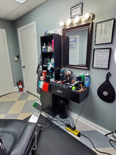 Barber Shop «Los Bambinos Barbershop», reviews and photos, 428 New Britain Ave, Hartford, CT 06106, USA