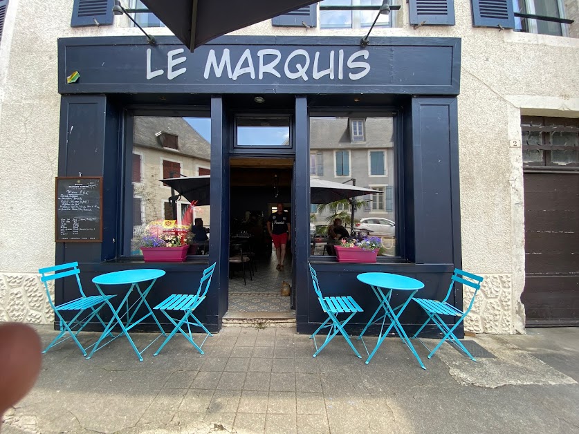 Le Marquis à Moulins-Engilbert