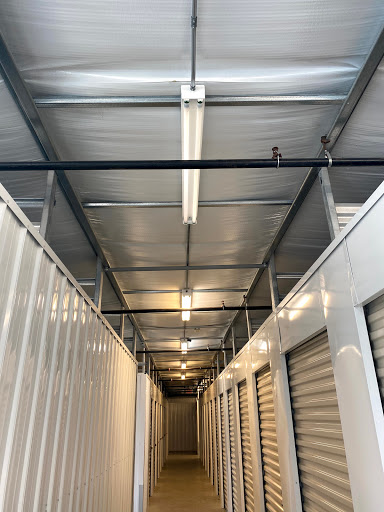 Self-Storage Facility «Michigan Storage Centers», reviews and photos, 39000 Grand River Ave, Farmington Hills, MI 48335, USA