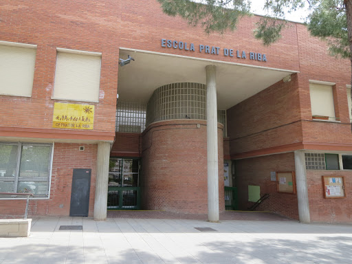 Escuela Prat de La Riba en Esplugues de Llobregat