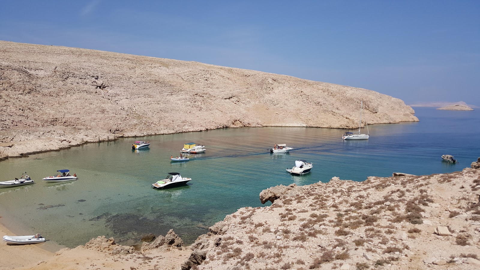 Foto di Mag beach con sporca livello di pulizia