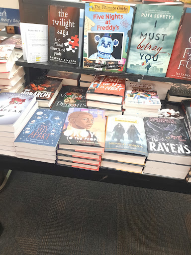 Book Store «Books-A-Million», reviews and photos, 195 Fox Valley Center A1, Aurora, IL 60504, USA