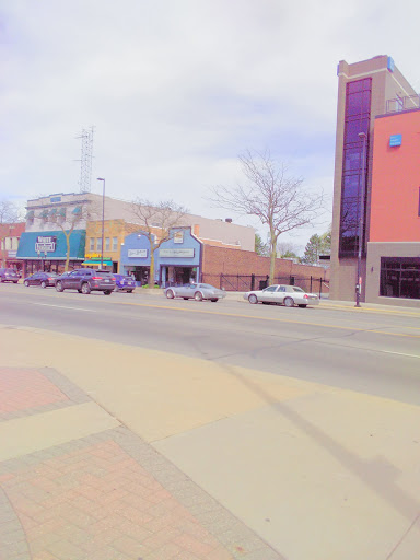 Ice Cream Shop «Sanders Chocolate & Ice Cream Shoppes - Wyandotte», reviews and photos, 3042 Biddle Ave, Wyandotte, MI 48192, USA