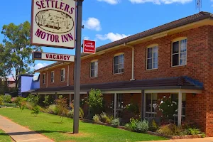 All Settlers Motor Inn image
