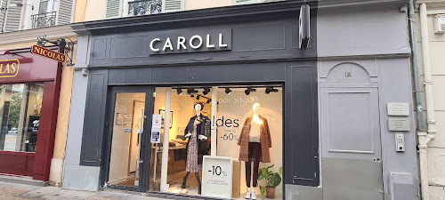 Magasin de vêtements pour femmes CAROLL Rueil-Malmaison