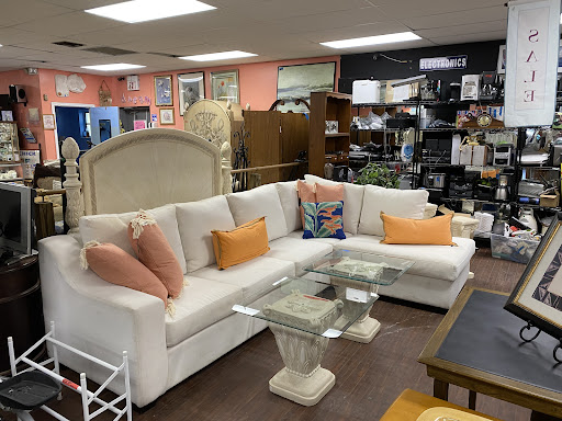 Thrift Store «Hidden Treasures Thrift Store», reviews and photos, 2200 NW 9th Ave, Wilton Manors, FL 33311, USA