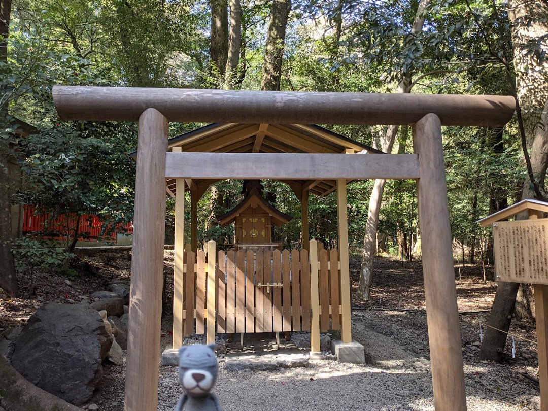 龍蛇神両地神社