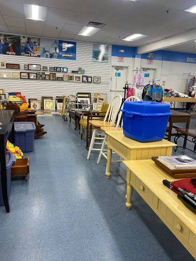 Thrift Store «Goodwill Industries of the Chesapeake, Inc.», reviews and photos, 208 S Bridge St, Elkton, MD 21921, USA