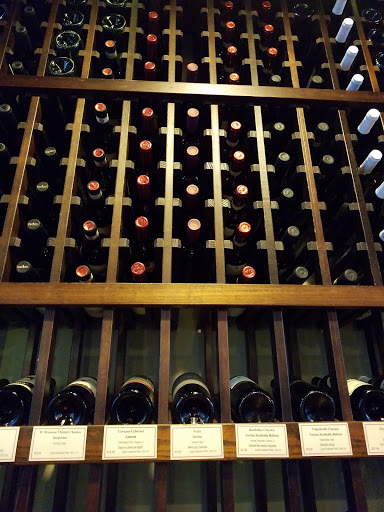 Wine Store «Wine Shoe», reviews and photos, 339 Nelson St SW, Atlanta, GA 30313, USA