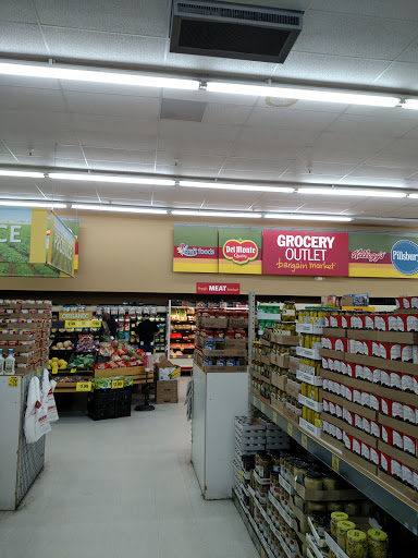 Grocery Store «Grocery Outlet Bargain Market», reviews and photos, 4157 NW U.S. 101 #101, Lincoln City, OR 97367, USA