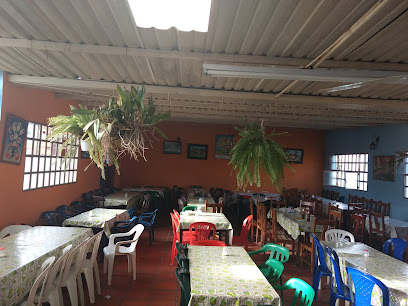 EL VERGEL Restaurante Y Piqueteadero - a 12a-181, Cra. 6 #12a-1, Santa Rosa de Viterbo, Boyacá, Colombia
