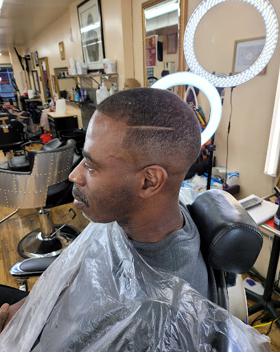 Barber Shop «Levels Barbershop», reviews and photos, 915 Fulton St, Brooklyn, NY 11238, USA