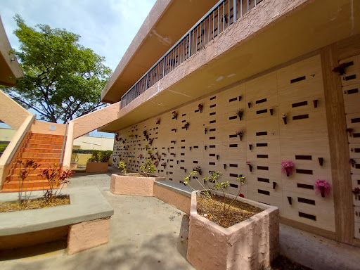 Funeral Home «Vista Memorial Gardens», reviews and photos, 14200 NW 57th Ave, Miami Lakes, FL 33014, USA