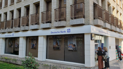 Oficinas de deutsche bank en Sevilla