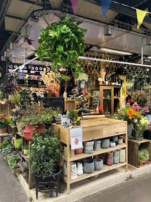 SENS Fleuriste Caviste à Paris