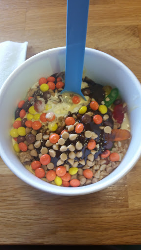 Frozen Yogurt Shop «Front Porch», reviews and photos, 3107 S Interstate 35 #770, Round Rock, TX 78664, USA