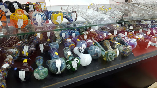 Tobacco Shop «Mr. SMOKE (smoke shop)», reviews and photos, 4347 Gunn Hwy, Tampa, FL 33618, USA