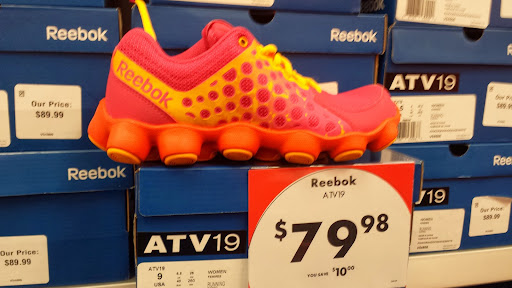 Shoe Store «Shoe Carnival», reviews and photos, 3408 S Glenstone Ave, Springfield, MO 65804, USA