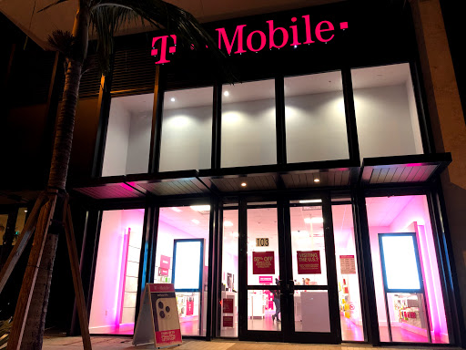 Cell Phone Store «T-Mobile», reviews and photos, 6917 SW 57th Ave, South Miami, FL 33143, USA