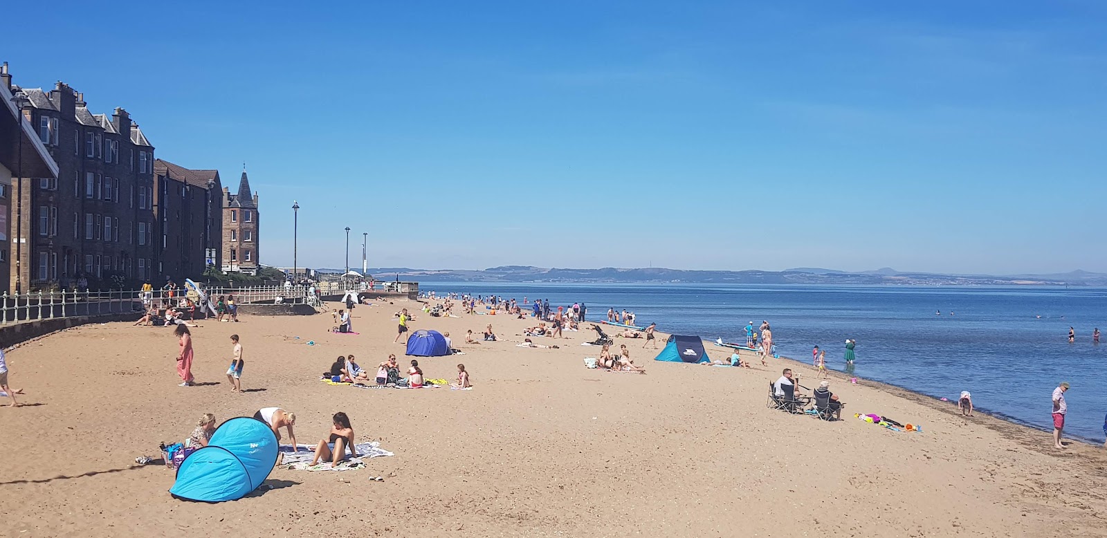 Foto von Portobello beach mit beiger sand Oberfläche