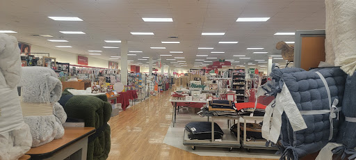 Department Store «T.J. Maxx», reviews and photos, 821 S James Campbell Blvd, Columbia, TN 38402, USA