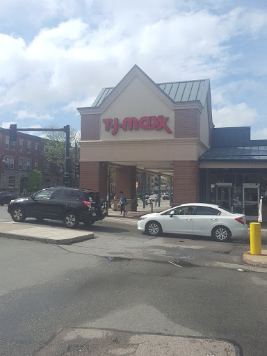 Department Store «T.J. Maxx», reviews and photos, 525 Harvard St, Brookline, MA 02446, USA