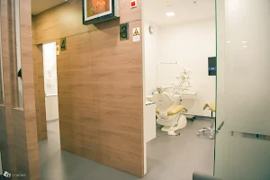 Plaza Clinica Dentária image