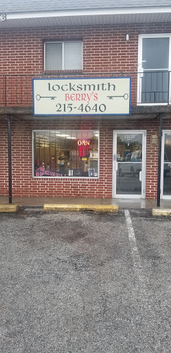 Locksmith «Berrys Lock Service», reviews and photos, 13126 W Frontage Rd, Grandview, MO 64030, USA