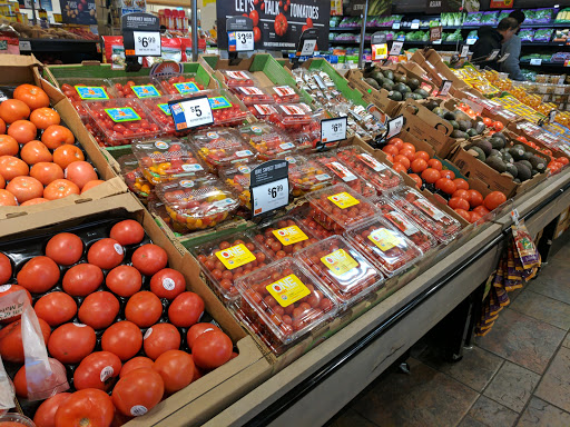 Grocery Store «Stop & Shop», reviews and photos, 31-06 Farrington St, Flushing, NY 11354, USA