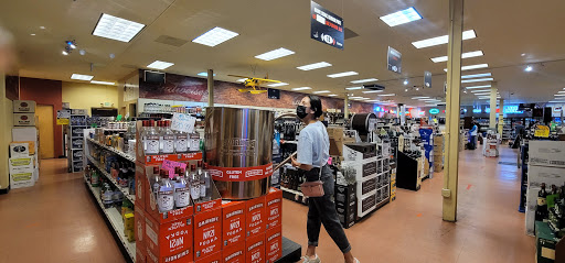 Wine Store «Bear Valley Wine & Liquor», reviews and photos, 3100 S Sheridan Blvd # F, Denver, CO 80227, USA