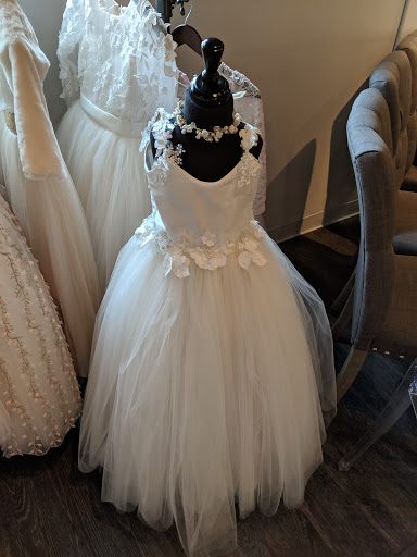 Bridal Shop «Renee Austin Wedding», reviews and photos, 1555 Plainfield Ave NE, Grand Rapids, MI 49505, USA
